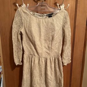 Knee length cream lace dress size 0